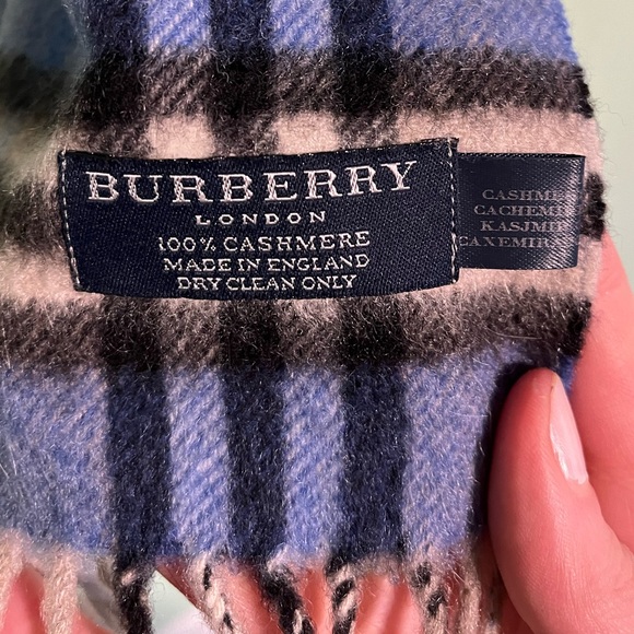 BURBERRY Cashmere Blue Tan Tartan Plaid Scarf Fringe Soft Designer Luxury - Picture 3 of 13